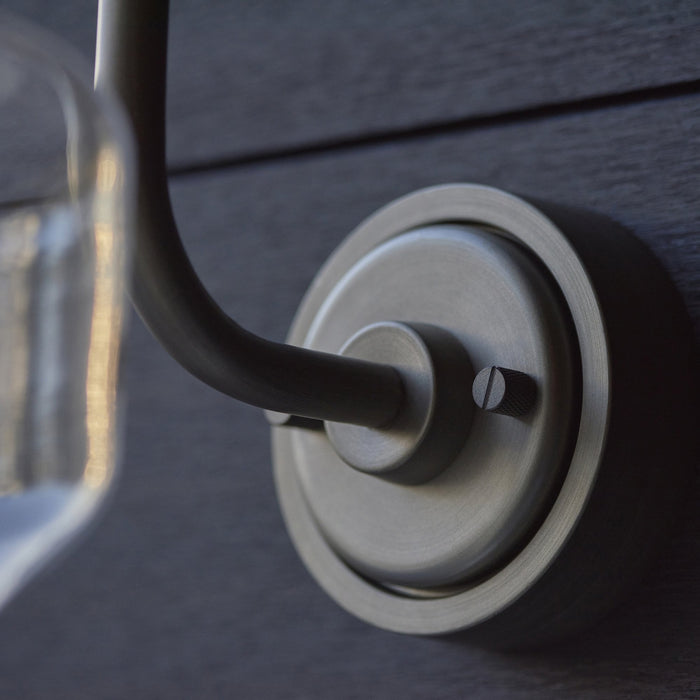 Endon 95894 Outdoor Wall 1 Light Brushed Silver Finish And Clear Glass